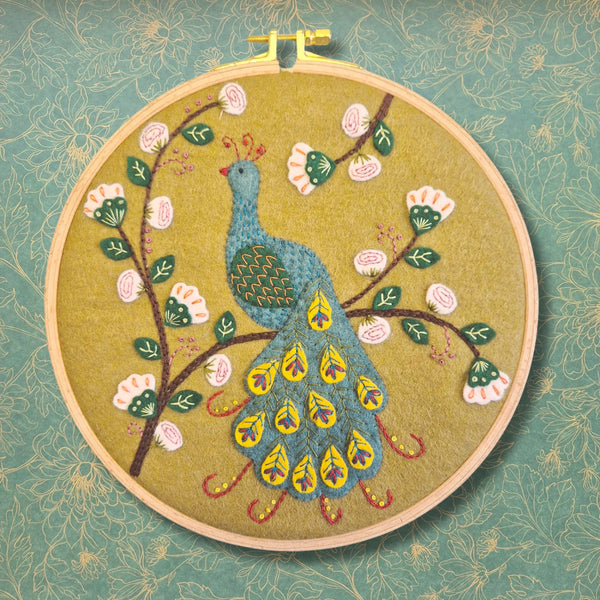 Corinne Lapierre Craft Kit - Flamboyant Peacock Appliqué