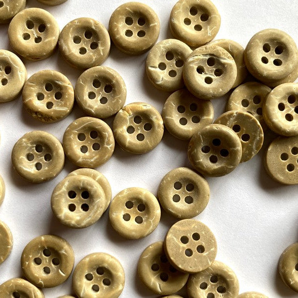 Pale Coco Shell Buttons - 10mm