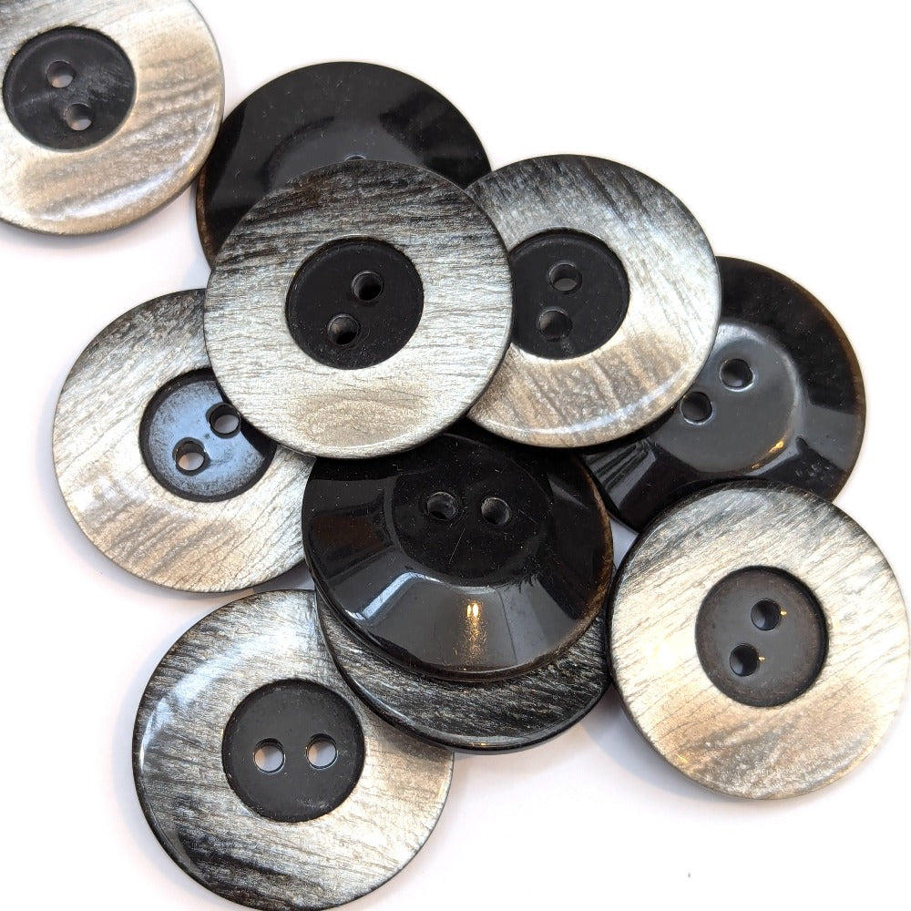 Large Gradient Button - Black - 34mm