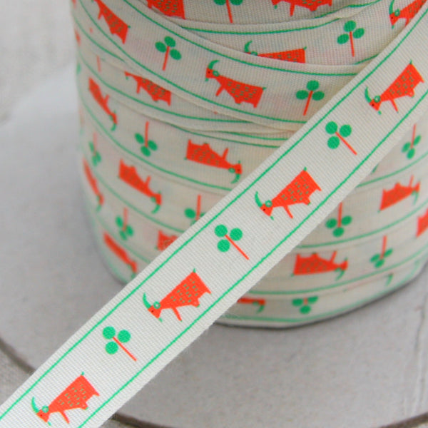 Yeon Lee's Zoo Goat Ribbon