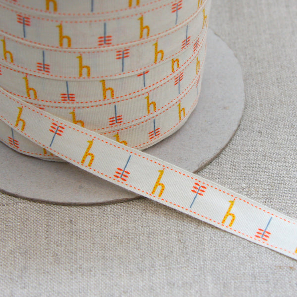 Yeon Lee's Zoo Giraffe Ribbon